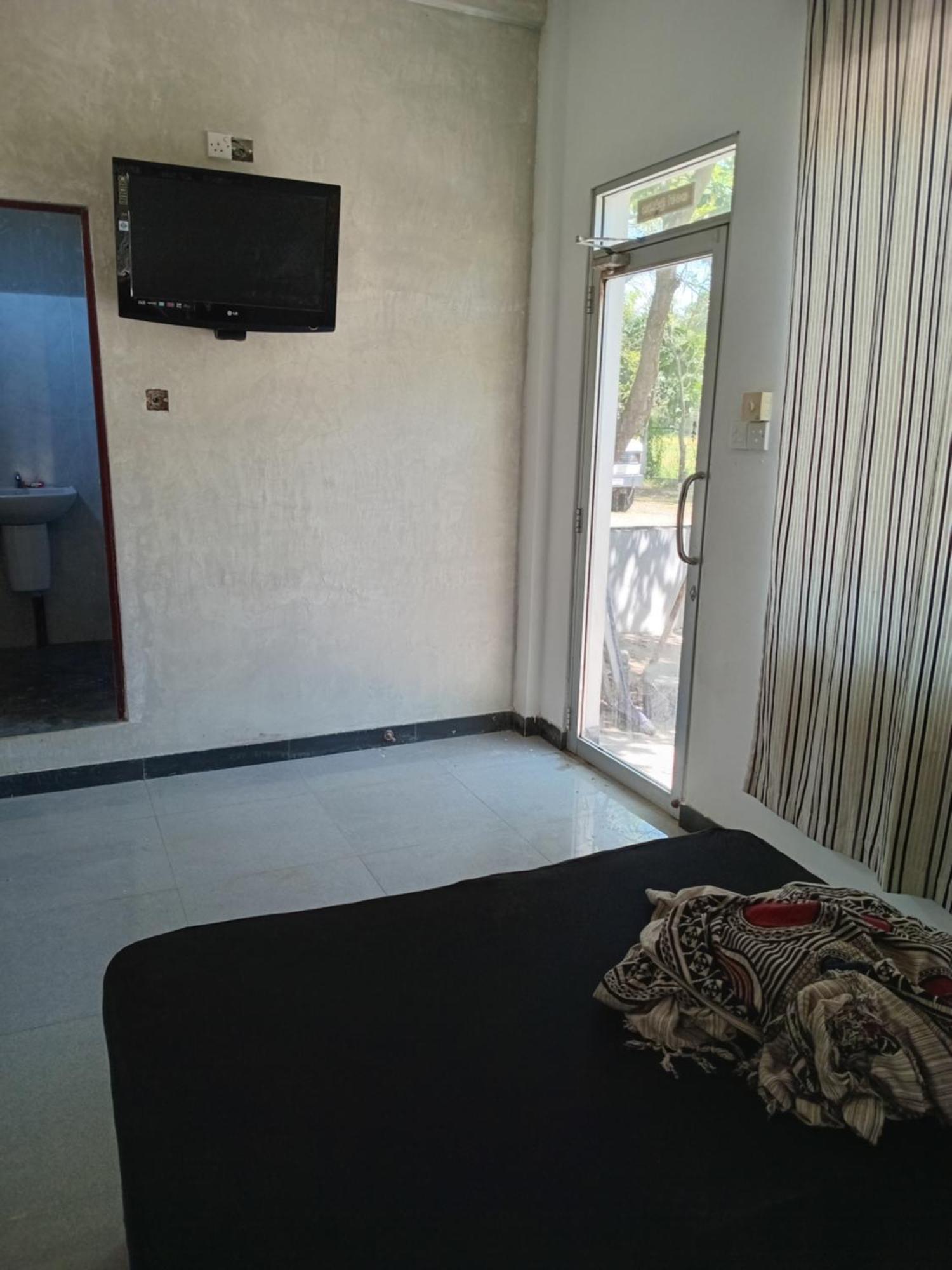 Queen'S Tower Grand Kurunegala Ngoại thất bức ảnh